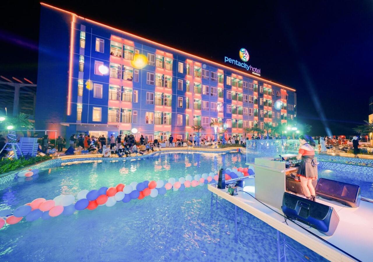 Pentacity Hotel Balikpapan Ngoại thất bức ảnh