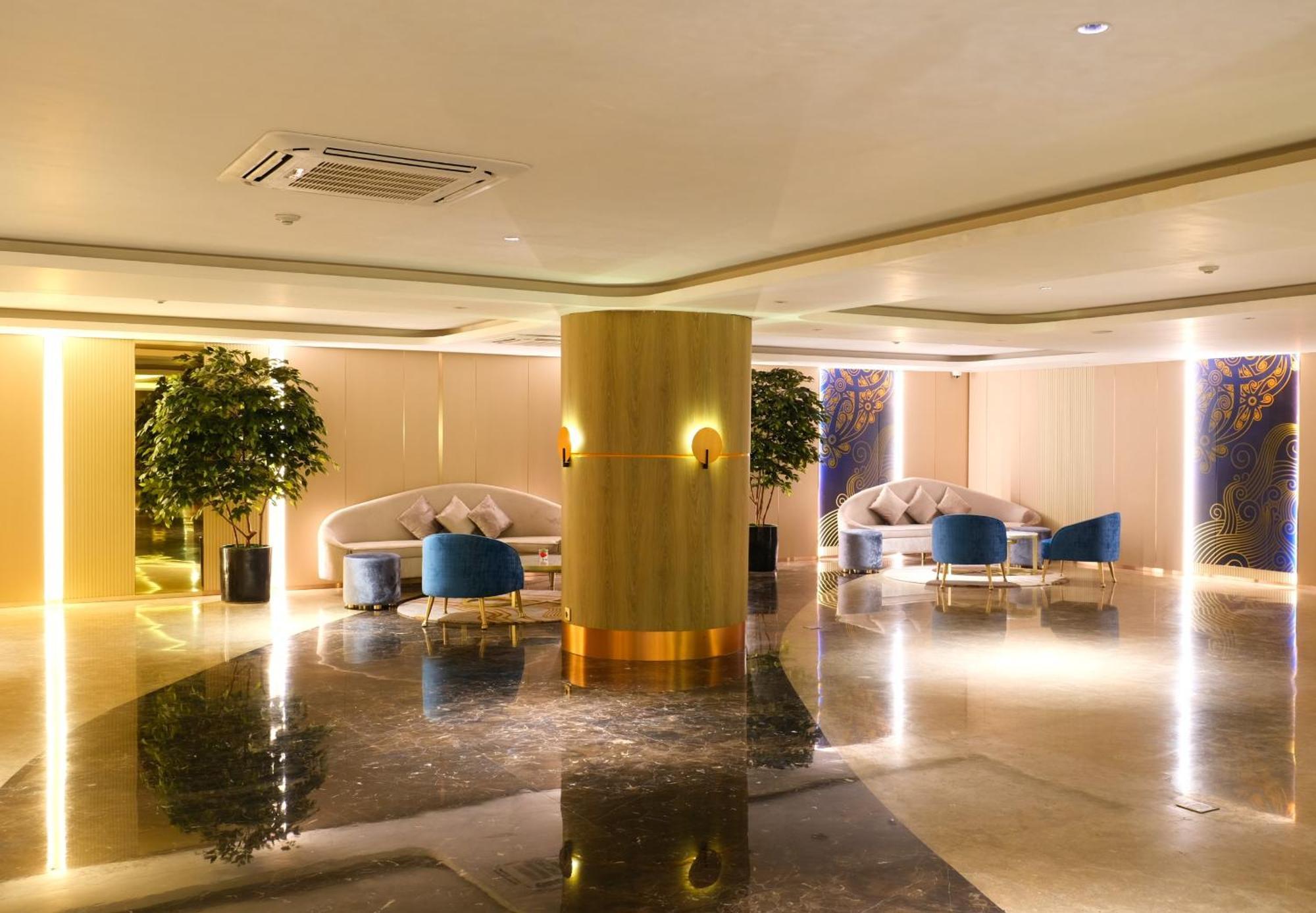 Pentacity Hotel Balikpapan Ngoại thất bức ảnh